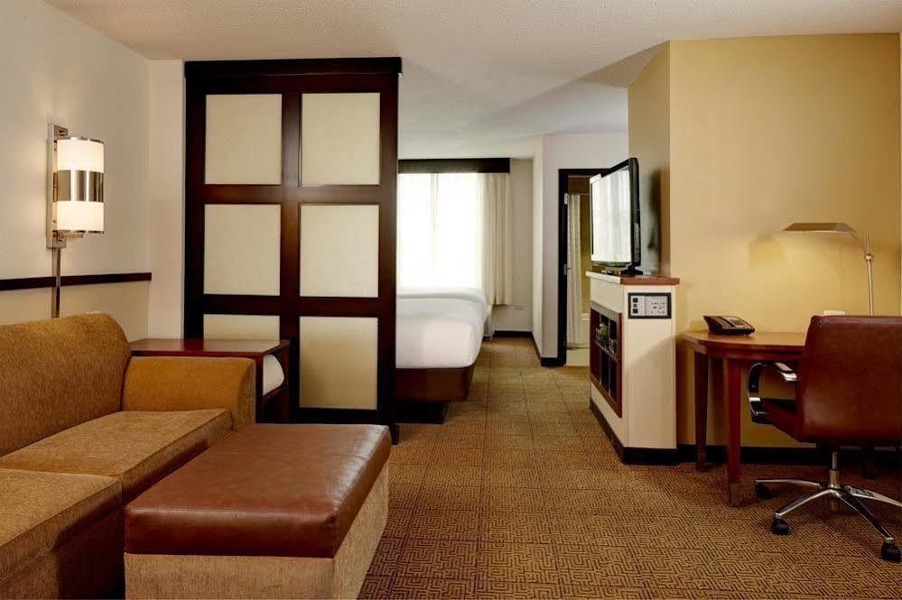 Hyatt Place Atlanta Alpharetta North Point Mall Экстерьер фото