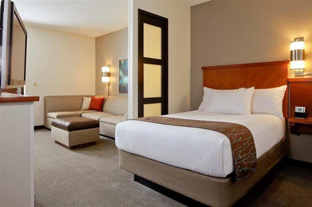 Hyatt Place Atlanta Alpharetta North Point Mall Экстерьер фото